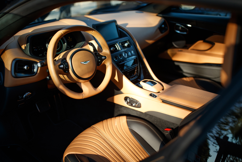 Illustration for article titled The Aston Martin DB11 Is Pretty But The DB9 Can Still Stop Your Heart